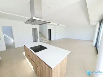 4 bedroom House for Sale in La Duquesa-53201