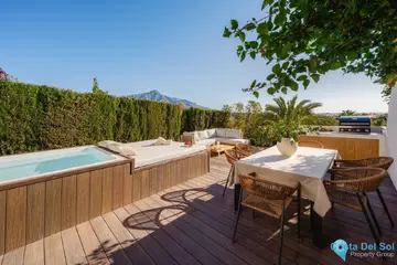 3 bedroom Apartment for Sale in Nueva Andalucía-53430