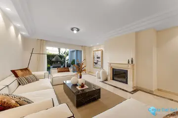3 bedroom Apartment for Sale in Marbella-53478