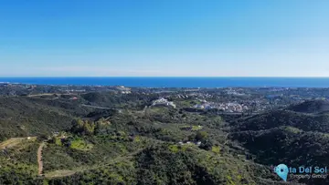 2103m2 Plot for Sale in La Quinta-53601