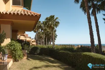 3 bedroom Apartment for Sale in Marbella-53640