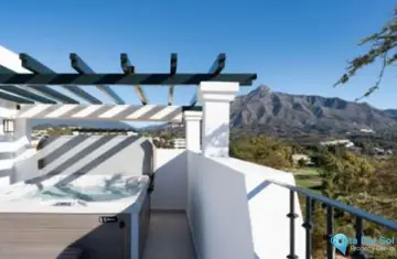 4 bedroom Apartment for Sale in Marbella-53647