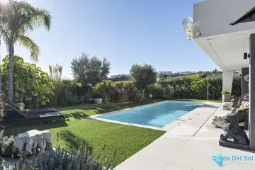 4 bedroom House for Sale in La Duquesa-53663