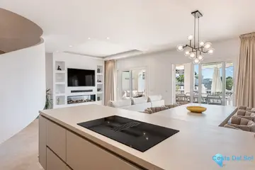 4 bedroom House for Sale in Nueva Andalucía-53859