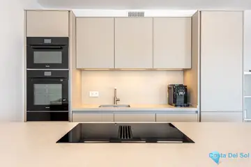 4 bedroom House for Sale in Nueva Andalucía-53857