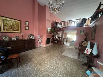 6 bedroom House for Sale in Estepona