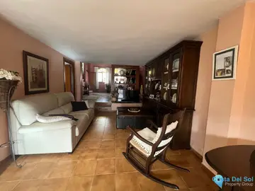 6 bedroom House for Sale in Estepona-11157