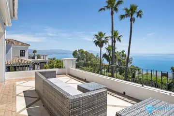 4 bedroom House for Sale in La Duquesa-54117