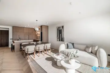 4 bedroom Apartment for Sale in La Quinta-54588