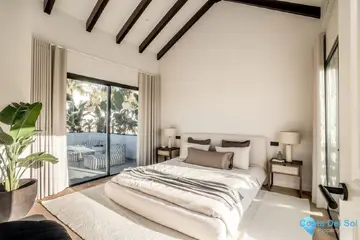 4 bedroom Apartment for Sale in La Quinta-54589
