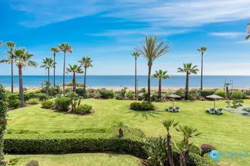 3 bedroom Apartment for Sale in New Golden Mile