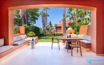 4 bedroom House for Sale in The Golden Mile-54819