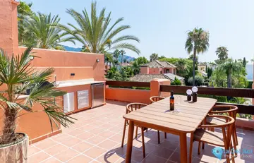 4 bedroom House for Sale in Estepona-54823