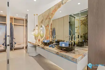 3 bedroom Apartment for Sale in New Golden Mile-54851