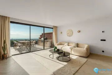 4 bedroom Apartment for Sale in La Quinta-54858