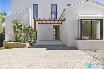 5 bedroom House for Sale in Estepona-54927