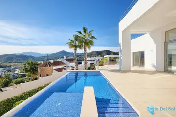 4 bedroom House for Sale in Benahavís