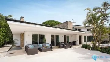 7 bedroom House for Sale in Marbella-55042