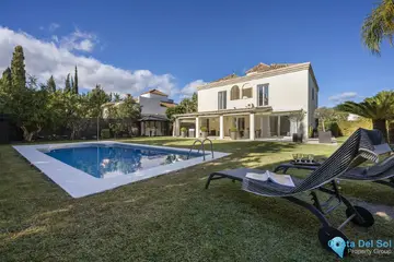 5 bedroom House for Sale in Nueva Andalucía-55089