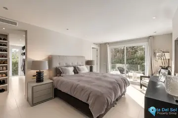 4 bedroom House for Sale in Nueva Andalucía-55163