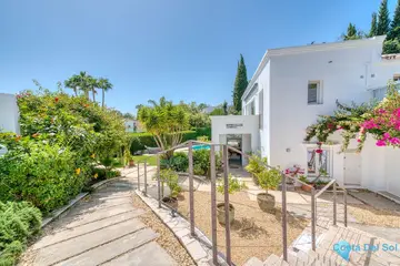 6 bedroom House for Sale in El Rosario-55171