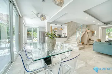 6 bedroom House for Sale in El Rosario-55185