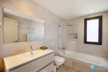 5 bedroom House for Sale in Marbella-55312