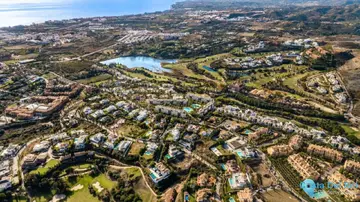4 bedroom House for Sale in Los Flamingos-55401