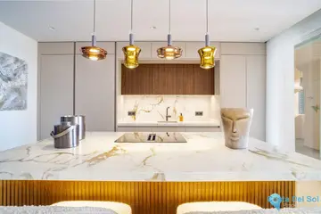 4 bedroom Apartment for Sale in Marbella-55444