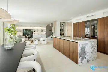 5 bedroom Apartment for Sale in The Golden Mile-55485