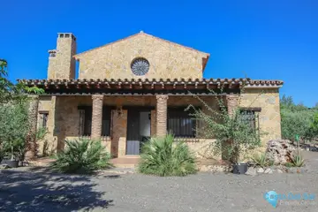 3 bedroom House for Sale in Pizarra-101928