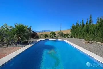 3 bedroom House for Sale in Pizarra-101929