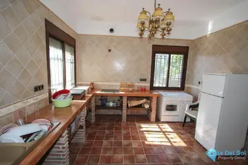 3 bedroom House for Sale in Pizarra-101936