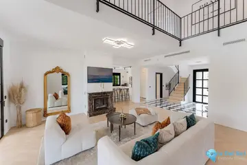 6 bedroom House for Sale in Estepona-55604