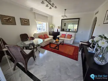 3 bedroom Apartment for Sale in Nueva Andalucía-13165