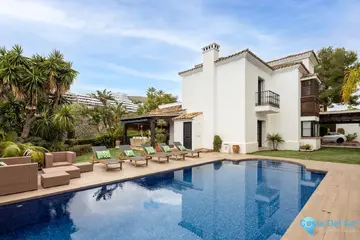 4 bedroom House for Sale in La Quinta-55664