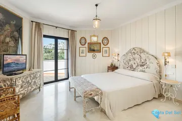 4 bedroom House for Sale in La Quinta-55680