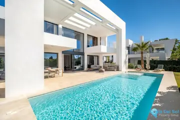 6 bedroom House for Sale in New Golden Mile-55678