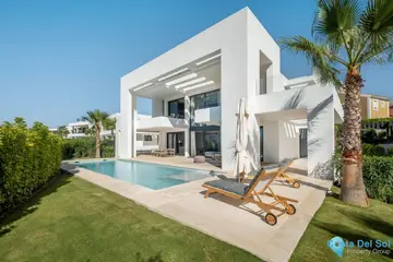 6 bedroom House for Sale in New Golden Mile-55683