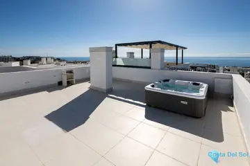 2 bedroom Apartment for Sale in Fuengirola-101950