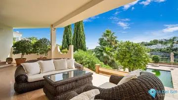 6 bedroom House for Sale in Benahavís-56001