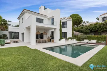 4 bedroom House for Sale in Benahavís