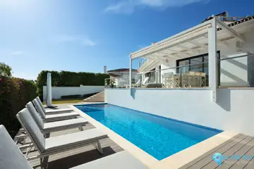 5 bedroom House for Sale in Nueva Andalucía-56225