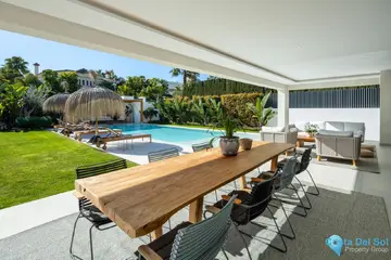 5 bedroom House for Sale in Nueva Andalucía-56296
