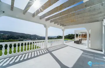 6 bedroom House for Sale in Benahavís-56303
