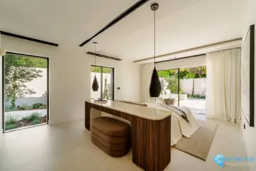 5 bedroom House for Sale in Cortijo Blanco-56366