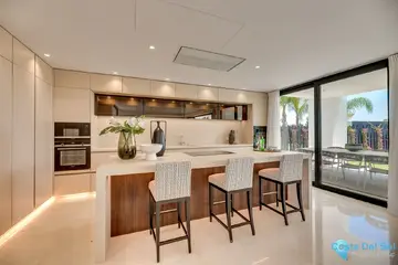 5 bedroom House for Sale in The Golden Mile-56446