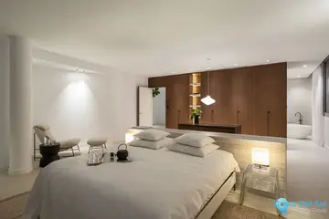 4 bedroom House for Sale in Sierra Blanca-56449