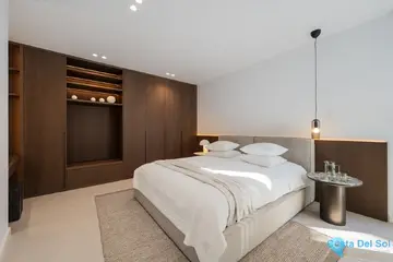 4 bedroom House for Sale in Sierra Blanca-56454