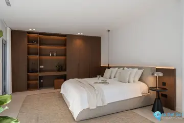 4 bedroom House for Sale in Sierra Blanca-56455